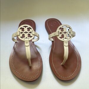 Tory Burch Cream and Brown Sandals with Elegant T-Strap